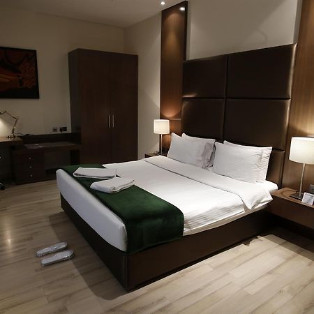 Rawda Hotel Doha Exteriör bild