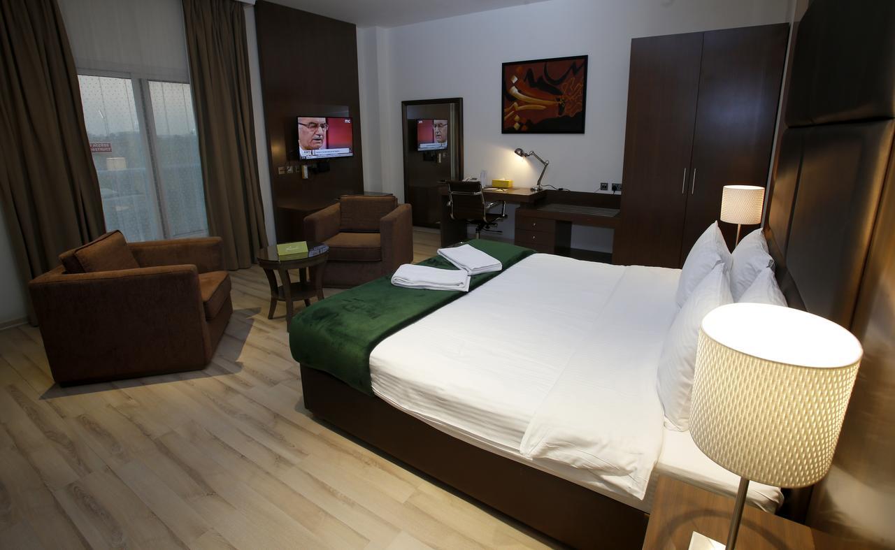 Rawda Hotel Doha Exteriör bild