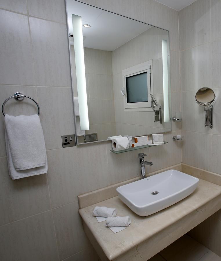 Rawda Hotel Doha Exteriör bild