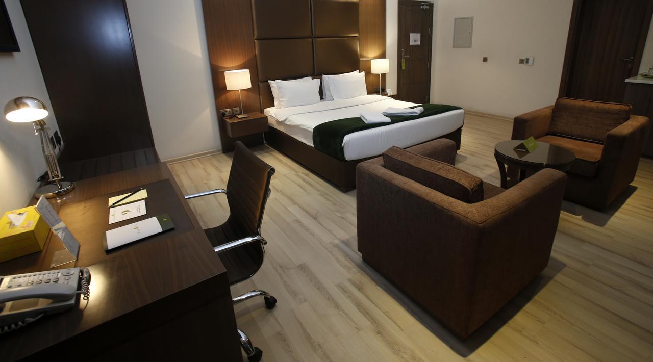 Rawda Hotel Doha Exteriör bild