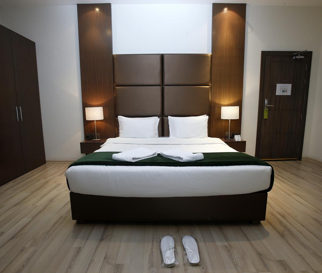 Rawda Hotel Doha Exteriör bild