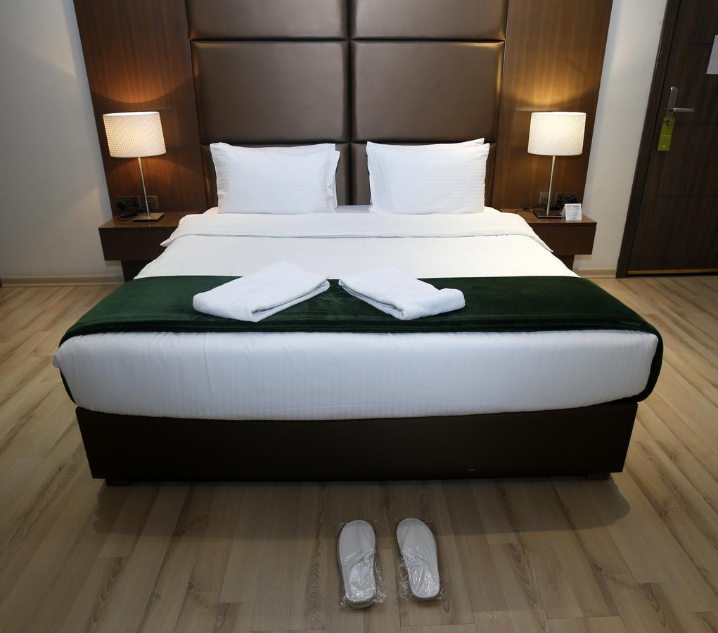 Rawda Hotel Doha Exteriör bild