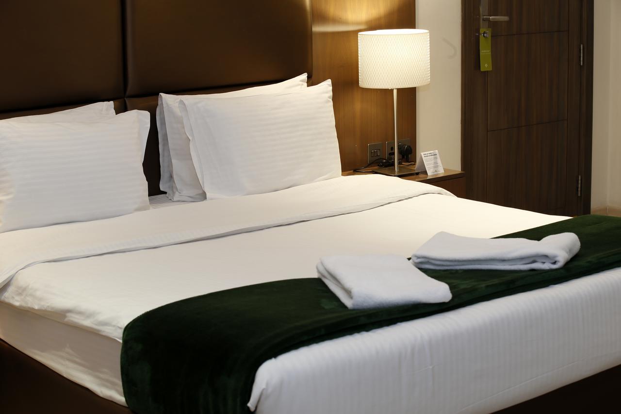 Rawda Hotel Doha Exteriör bild